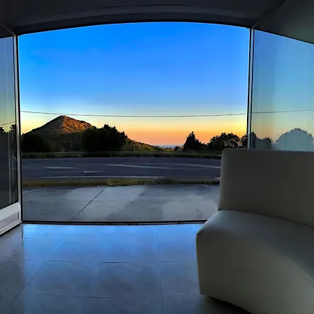 Area Surf House