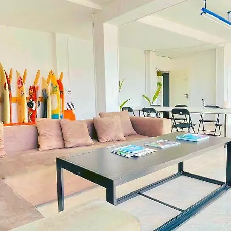 Area Surf House Albergue Muros