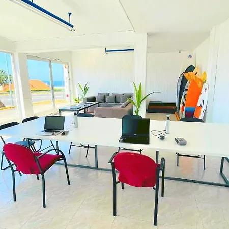 Albergue Area Surf House Muros