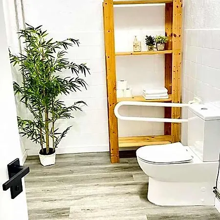 Area Surf House Hostel Muros