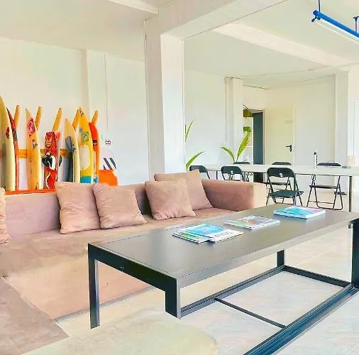 Area Surf House Hostel Muros