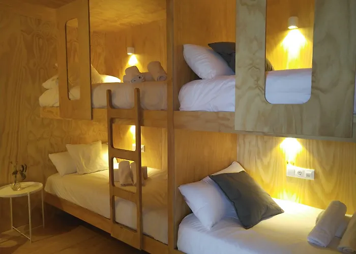 Area Surf House Hostel